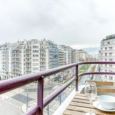 Appartement Magnifique T2, Balcon Avec Superbe Vue, Tram Au Pied