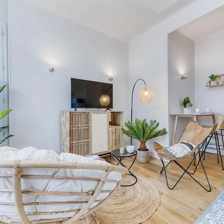 Appartement Magnifique T2, Balcon Avec Superbe Vue, Tram Au Pied