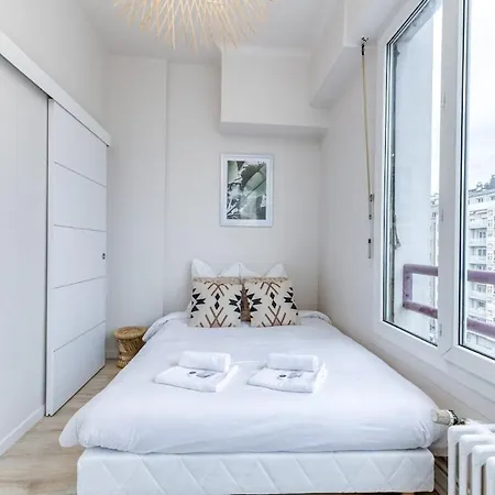 Magnifique T2, Balcon Avec Superbe Vue, Tram Au Pied *