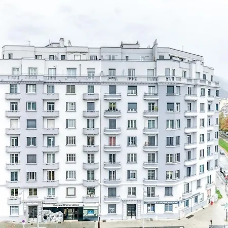 Magnifique T2, Balcon Avec Superbe Vue, Tram Au Pied Appartement Grenoble